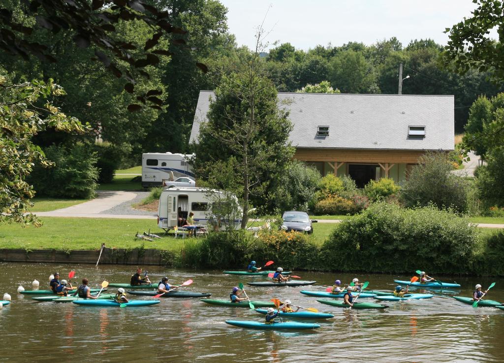 Camping Des Rochers Des Parcs Clecy Exterior photo